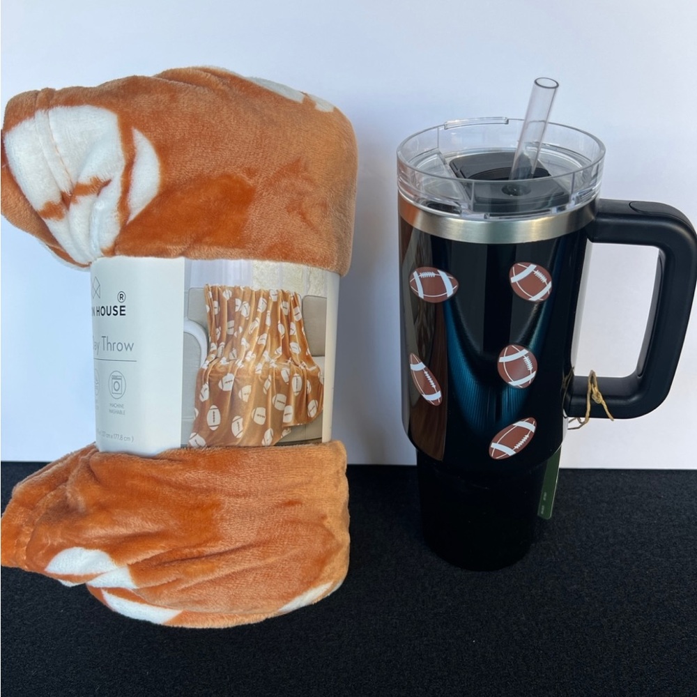 KIRKTON HOUSE Football Blanket and Tumbler Set